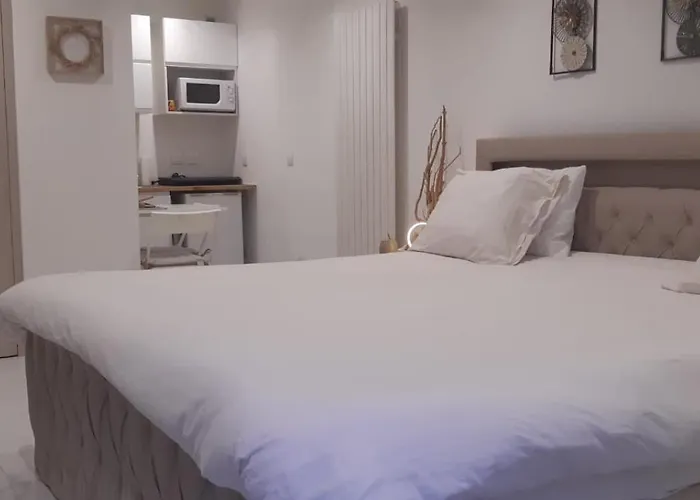 فندق مبيت وإفطار D'hotes